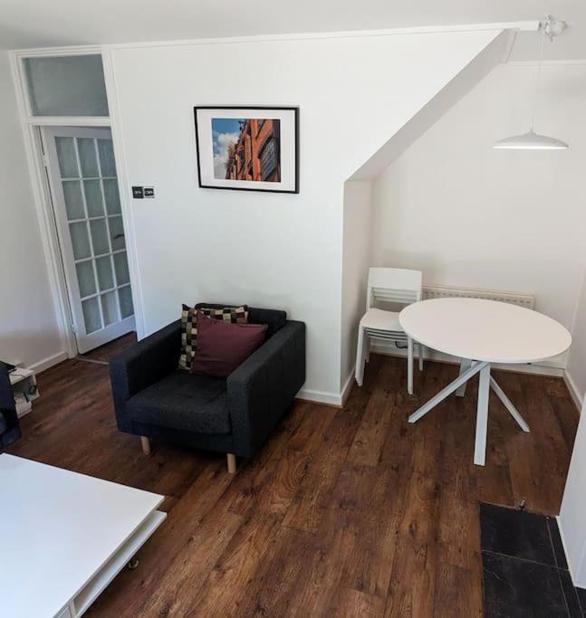Charming 2-Bed Garden Flat Διαμέρισμα Λονδίνο Εξωτερικό φωτογραφία