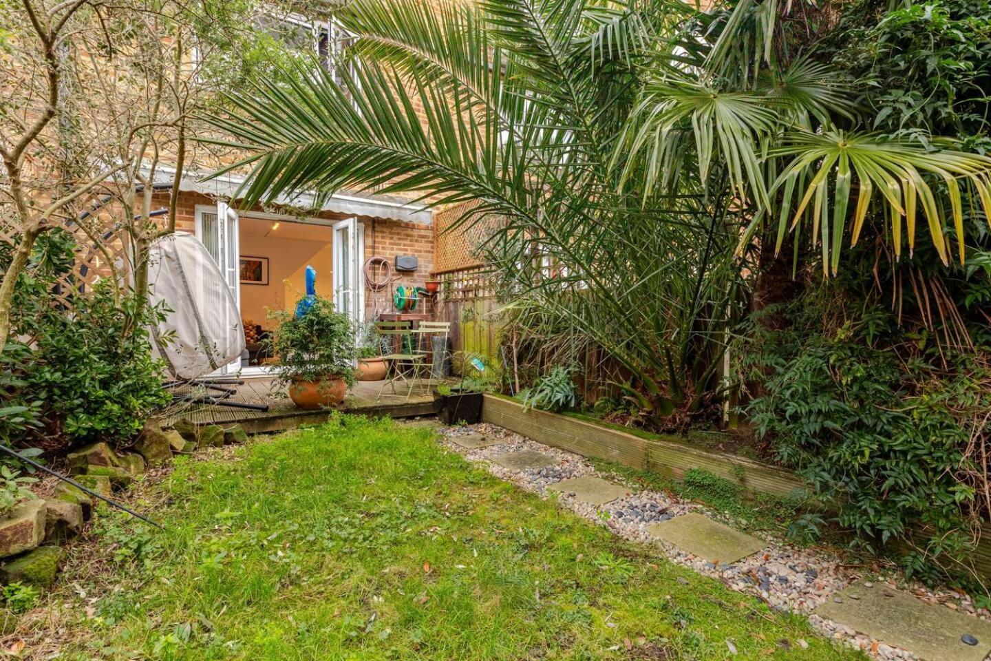 Charming 2-Bed Garden Flat Διαμέρισμα Λονδίνο Εξωτερικό φωτογραφία